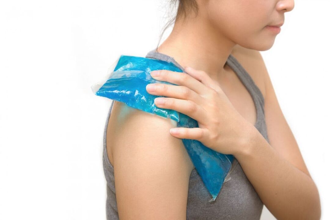 Pressurize the shoulders with arthropathy to eliminate pain
